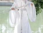 Moonlit Epiphany:The Charm of Ma mian Qun Skirt with the Blooming Night Flower