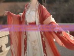 Exploring the Ethereal Beauty of Qiao Hanfu Clothing at Yuanshan Store
