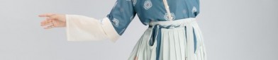 Elegant Horseface Skirt and Headwear:A Guide to Perfect Pairing