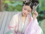 The Magnificent Headdress of a Hanfu Bride:The Grandeur of the Great Crown