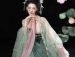 Silk Cotton Cheongsam:A Traditional Elegance Reimagined