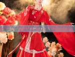 The 15-Year-Old Middle School Student in a Cheongsam:A Cultural Blend