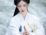 Daily Wear of a Young Girl in Traditional Chinese Hanfu Style:The Charm of Han-Tang Fashion