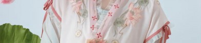 The Enchantment of Pink Overlapping Collars:The Cultural Journey of Hanfu Fashion