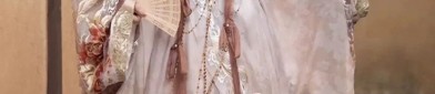 Embracing the New Chinese Elegance:Cheongsam Women in Spring Fashion