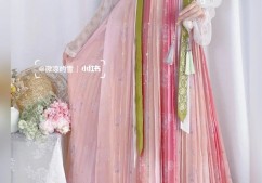 Minority Charm:The Elegance of Ming-Style Hanfu Wedding Gowns for Petite Brides