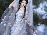 Chinese Hanfu Fashion for Children:Embracing the Traditional Beauty