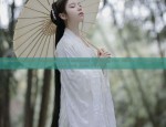 Childrens Cheongsam Made of Mulberry Silk:A Closer Look
