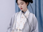 Child-Sized Wigs and Hanfu Costumes:A Blend of Tradition and Modernity