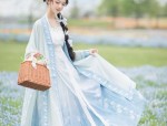 The Charm of Miniature Horseface Skirt with Eight-Part Length