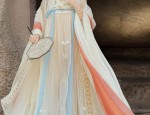 The Enchantment of Traditional Chinese童装汉服女装，一种文化与时尚的融合