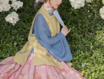 Winter Coats to Pair with Qipao:A Guide to Styling Traditional Chinese Beauty in Winter