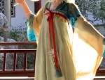 The Splendor of Hanfu:The Cultural Significance of Qiyao with the Flower of the Otherworld