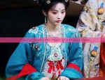 Elegance in Summer:The Charm of Yihongyan Qipao