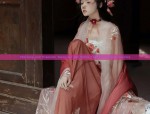Renting Traditional Hanfu Wedding Gowns for the Modern Bride