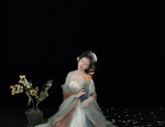 Initial Autumn Elegance:The Revival of Hanfu Fashion