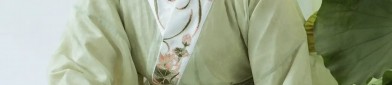 Luo Tianyis Cheongsam Cosplay:Exploring the Elegance of Qipao in Costume Form