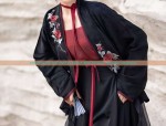 The Enchantment of a Blue Flower-Print Cheongsam Skirt