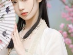 The Imperial Queen in Ancient Hanfu:A Glimpse into the Life of a Chinese Empress