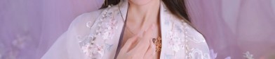 Traditional Hair Ornamentry:Exploring the Complete Set of Ancient Chinese Hanfu with Hair Combs