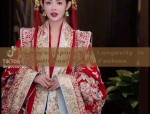 Moon-Worshipping and Longevity in Traditional Hanfu Fashion