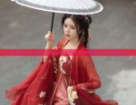 Winter in a Pink Cheongsam:A Tale of Elegance and Comfort