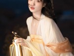 The Versatility of Hanfu Jackets:A Guide to Styling Your Outerwear