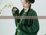 Exploring the Ethereal Beauty of Qiao Hanfu Clothing at Yuanshan Store