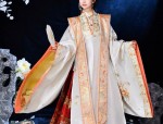 Welcome Robes:The Elegance of Long Cheongsam礼仪服