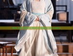 White Rose Quipao:A Blend of Elegance and Tradition
