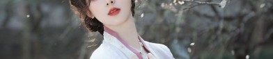 Mini-Sized Charm in Summer Cheongsam:The Art of Wearing a Qipao
