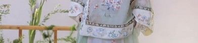 Encountering the Dragon:Zhu Xudans Journey into the World of Hanfu Fashion