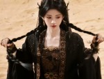 The Enchantment of Necklaces and Horseface Skirts:A Fashionable Fusion