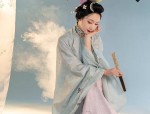 Encountering the Classic Charm of Yu Long Style Ancient Hanfu