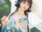 Enchanting and Dominating:The Allure of the Waist-Length Hanfu for the Super-Chic Woman