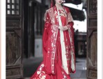 The Splendor of Hanfu:The Subtleties of the Yajin
