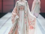 Luxurious Silk Cheongsam Skirts:A Closer Look into Elegance and Quality