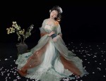 The Elegance of Hanfu for Short-Statured Adult Women:A Journey into Traditional Chinese Beauty