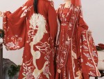 Embracing the New Sino-Style:The Red Horseface Skirt in Modern Vogue