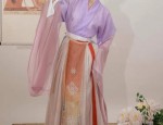 The Ethereal Charm of Matchmaking with the Ma Nian Skirt and its Beaded Trims