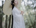 Elegant Gowns and Glamor in True-Skin Cheongsam and Stunning High Heels at the Fashion Show