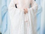 小个子女性的时尚革命，旗袍女新中式中袖旗袍的魅力与演绎