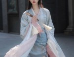 Purple Cheongsam:A Stylish Autumn-Winter Fashion Statement