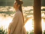 The Rise of Short and Loose Cheongsam:A Modern Fashion Statement