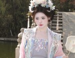 Traditional Chinese Childrens Hanfu Costume:A Two-Piece Set for Girls
