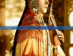 Autumn Elegance in a Cheongsam:The Beauty of Traditional Chinese Dress