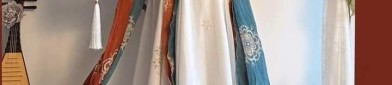 Short-Style Light Green Cheongsam:A Glimpse into Traditional Elegance