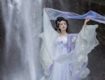Summer Revival of Cheongsam:The Art of Traditional Embroidery