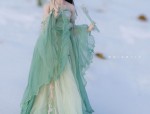 The Allure of Cheongsam Shoes:The Low-Heeled Elegance