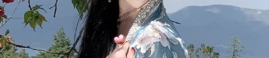 The Allure of Backless Cheongsam:A Cultural Icons Evolution